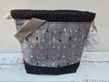 Load image into Gallery viewer, Draw String Project Bag with Handle and Pockets Small - Grey Arrows