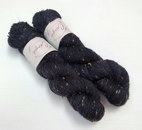 Dapper 4ply/Fingering 'Blackerty Black'