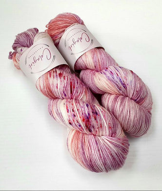 Swagman 4ply/Fingering 'Lisianthus'