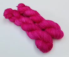 Load image into Gallery viewer, Lush 8ply/DK &#39;Gossip Girl&#39;