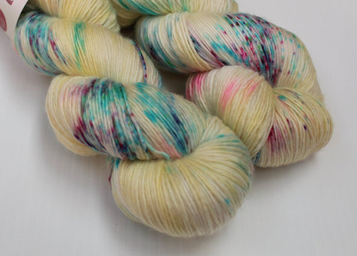 Beaut 4ply/Fingering 'Spring Fling'